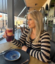 Instagram post by @_romeliia