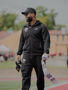 Instagram post by @coachdgreen_