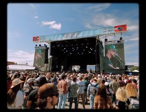 Instagram post by @lukeborchelt