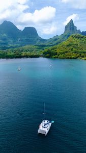 Instagram post by @thebackpackingmom