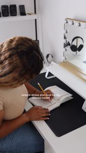 Instagram post by @helloelizabethlauren