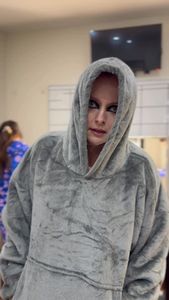 Instagram post by @luckymakeup