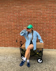 Instagram post by @jglothrifts