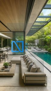 Instagram post by @natalianeverko