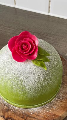 Instagram post by @abipastry