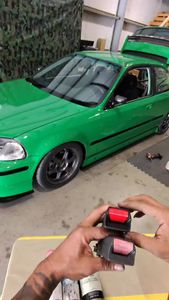 Instagram post by @thrillerpino