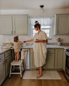 Instagram post by @nelldeutsch