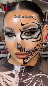 Instagram post by @lexilalamakeup