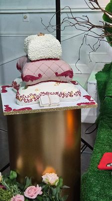 Instagram post by @cakesbychoice