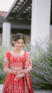 Instagram post by @makeupasalbypratixa