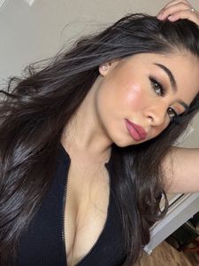 Instagram post by @lrxqueens