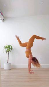 Instagram post by @asanista