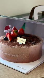 Instagram post by @lakesandlattes