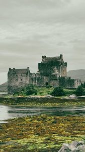 Instagram post by @lakesandlattes