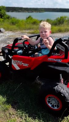 Instagram post by @mommamegxo