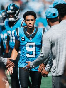 Instagram post by @photosbyrj