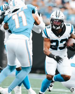 Instagram post by @photosbyrj