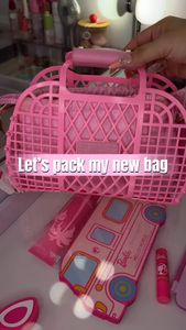 Instagram post by @manifestmakeup