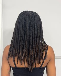 Instagram post by @amira.locs