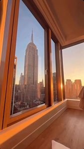 Instagram post by @lianavalentere