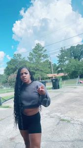 Instagram post by @_aubreyxlauren