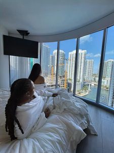 Instagram post by @stephsquaredtv