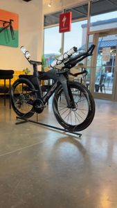 Instagram post by @levilukacs1