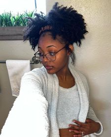 Instagram post by @4c.elleniorrrr