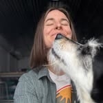 @honeysucklehandmadestudio Instagram Profile