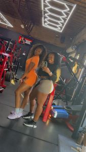 Instagram post by @denise_thestylist.2