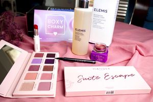 Instagram post by @shmoopyreviews