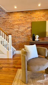 Instagram post by @sarahsellsphilly