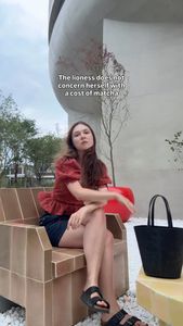 Instagram post by @tateaanar