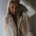 @ariananicolewest Instagram Profile