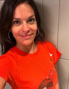 Instagram post by @evaavilaofficial