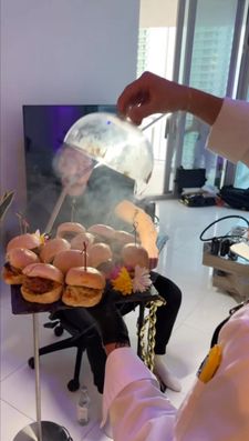 Instagram post by @chefihosuel