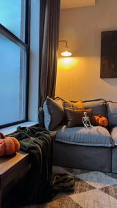 Instagram post by @lewishakiem