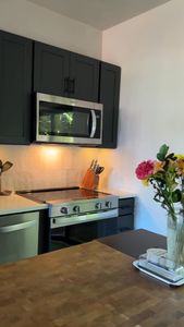 Instagram post by @lewishakiem