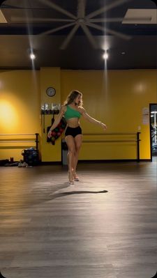 Instagram post by @julesssfit