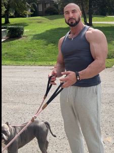 Instagram post by @liftrunbang1