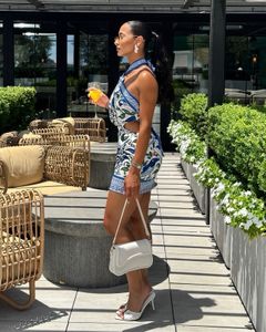 Instagram post by @carmenblackwell