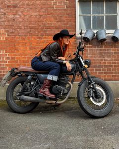 Instagram post by @areyoukitty