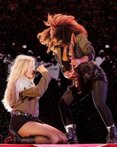 Instagram post by @_arioneal