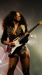 Instagram post by @_arioneal