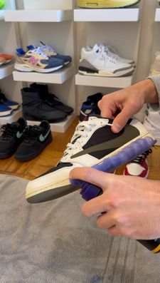 Instagram post by @couple__kicks