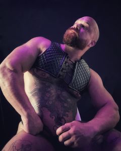 Instagram post by @goldencalibear