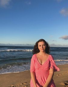 Instagram post by @zzoebishop