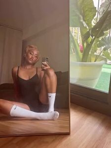 Instagram post by @mellow_model_