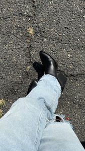 Instagram post by @mindfulmess.mom