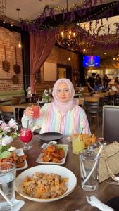 Instagram post by @hijabifoodieexplores